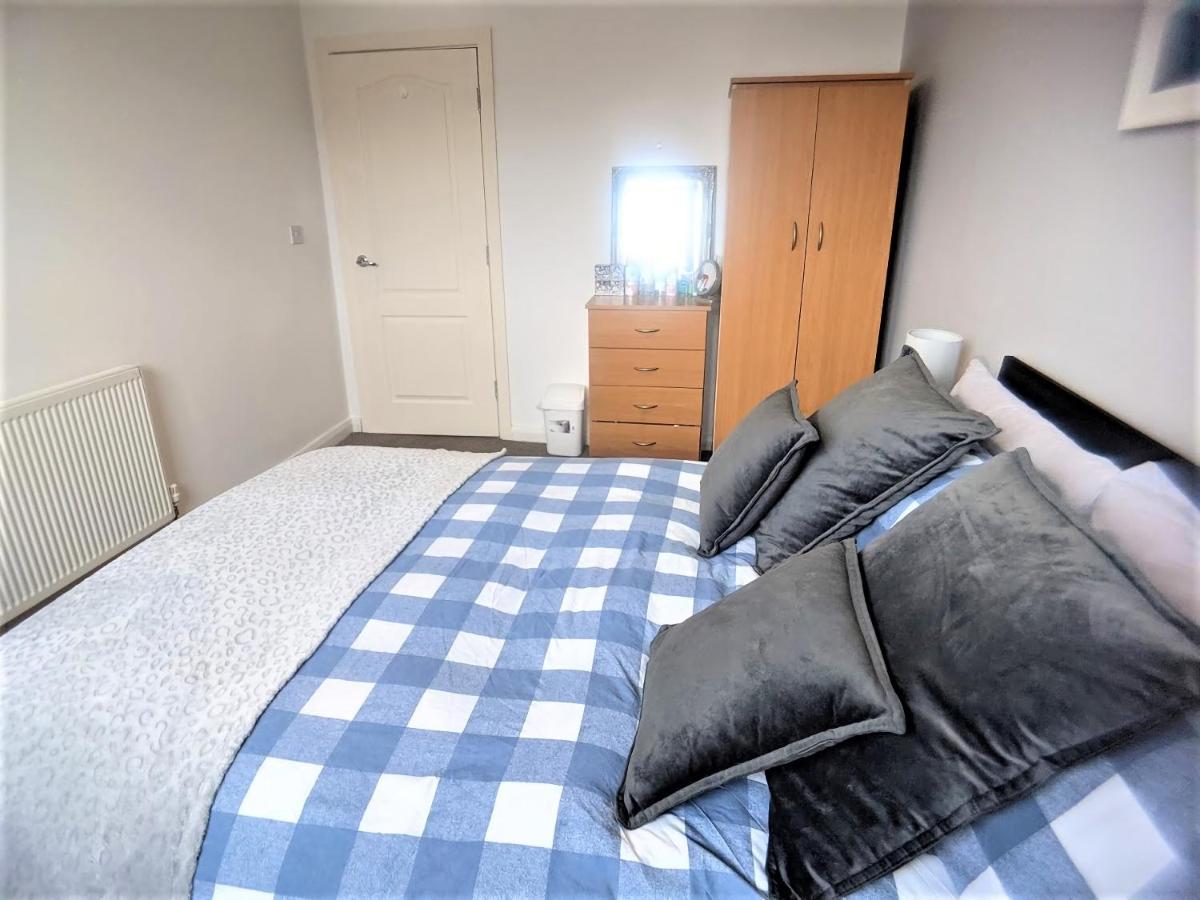Large 3 Bedrooms In Liverpool City Centre, Free Parking Exterior photo